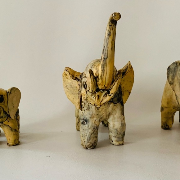 Vintage Marbled Clay Composite Elephant Sculpture Figurines Folk Art Shelf Decor - Picture 6 of 9